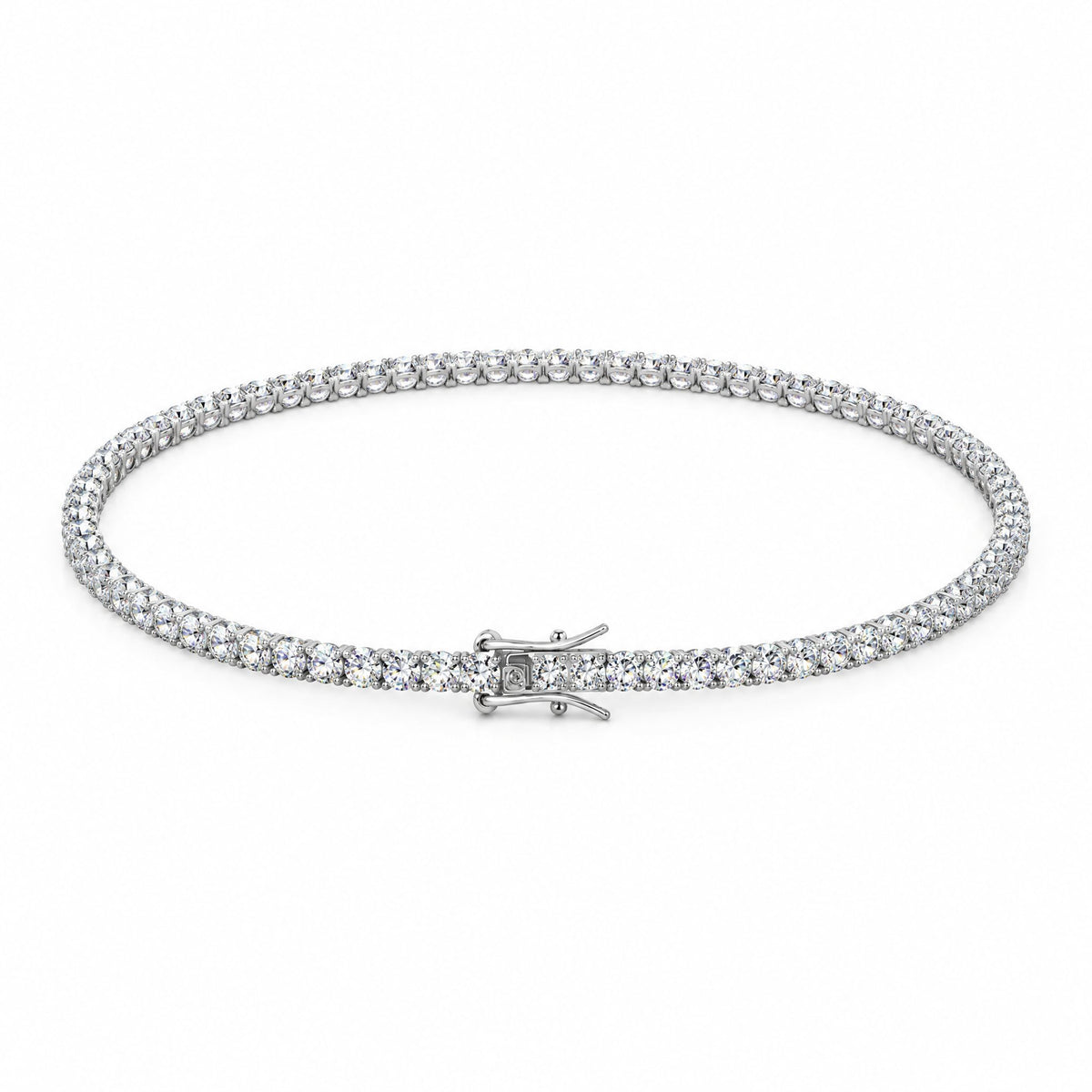 Short closed loop of 3mm tennis chain with the clasp in front