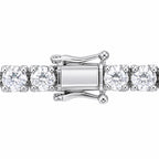 Close-up of the box clasp on the 4mm tennis chain
