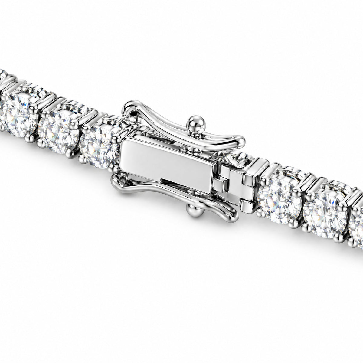 Close-up of the box clasp and safety catch on the 4mm tennis bracelet